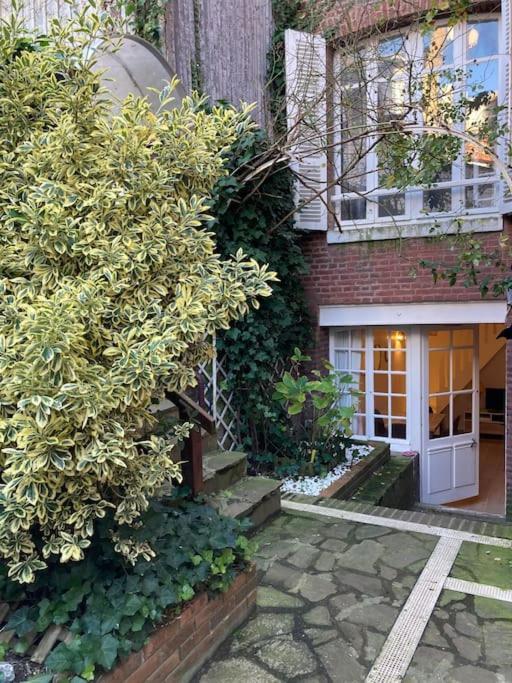 Comme Une Maison, Duplex Terrasse Hypercentre De Trouville 외부 사진